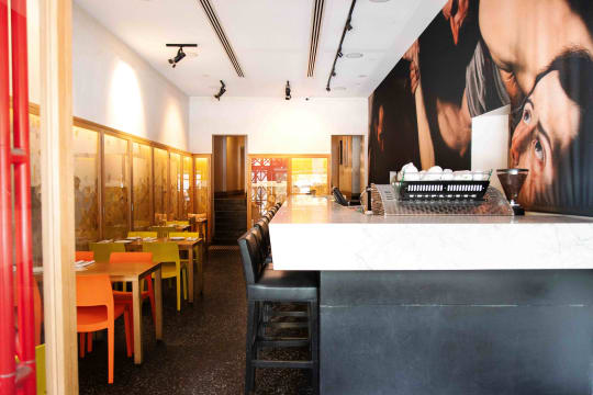 ​CAFÉ + BAR DI STASIO - ST KILDA