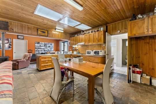 Profitable Storage Business including Freehold