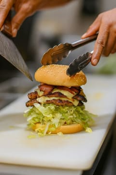 $21-23K Weekly Sales, Low Rent, Fully Staffed Dine In and Takeaway Cafe – Ryde Area