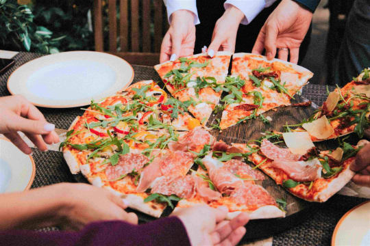 Pizza and Pasta Restaurant for Sale  Great Location! [2406282]