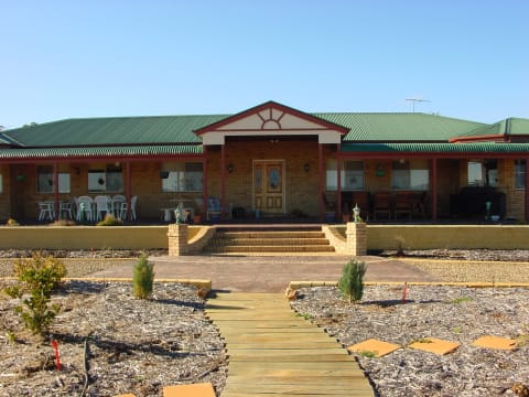 Majectic 77.92 ha of land and large family home 10 mins from Kingaroy