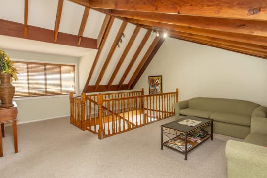 Profitable Seaside Bed & Breakfast Freehold Investment in Redcliffe