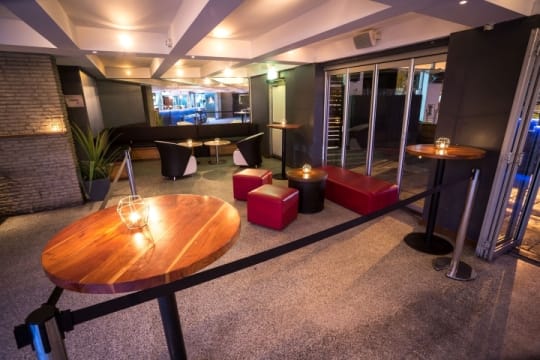 SOLD - NICHE BAR – LEEDERVILLE – UNIQUE OPPORTUNITY!!