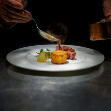 Fully Equipped Fine Restaurant for Sale Ref: 2606003