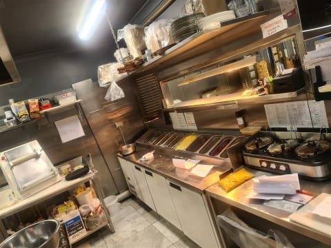 AD'S CAFE BURGER BAR & MIX GRILL - EXCELLENT OPPORTUNITY FOR NEW PURCHASER