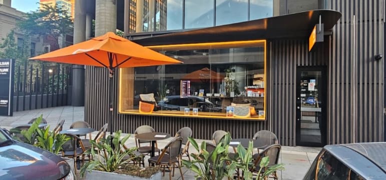5 DAY BEAN BAR ESPRESSO FRANCHISE FLINDERS STREET GROUND FLOOR 15 STORY BUILDING $179,000+SAV