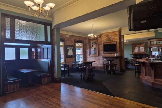 SOLD - Star Hotel, Rutherglen