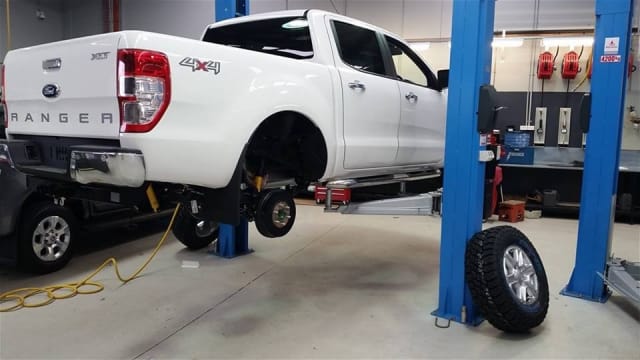 Established 4WD, Caravan and RV Accessories Business with Service Expansion