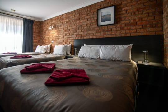 THE ONLY STANDALONE MOTEL IN TOWN, A RARE FREEHOLD OPPORTUNITY - 419MF