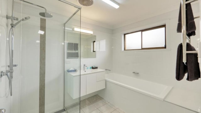 Motel & Serviced Apartments Leasehold for Sale - Stunning Presentation - Hilltops Region - EXCLUS...