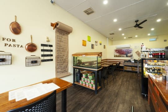 LEASEHOLD - Oppy`s Pasta, Albury NSW - 1P0545