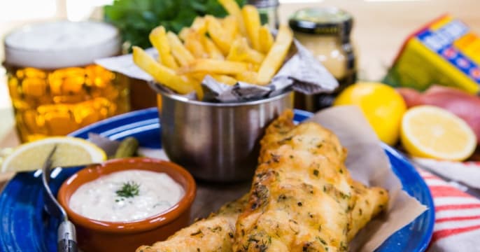 Long running Fish & Chips shop on main dining street in Bentleigh
