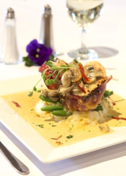 LANDMARK COUNTRY PUB/CAFE/RESTAURANT & ACCOMODATION.