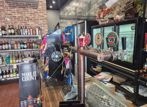 WESTERN SUBURBS BOTTLESHOP & BAR  UNIQUE DUAL-INCOME BUSINESS  ONLY $230,000