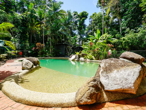 ACCOMMODATION & TOURISM BUSINESS FOR SALE IN CAPE TRIBULATION - 2820MF