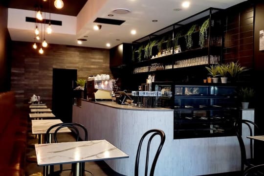 Step into Wollongong's favourite dessert bar and start earning from day one!
