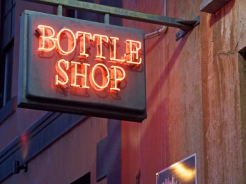 Liquor Store for Sale – High Sales, Low Rent & Great Location! [2105262]