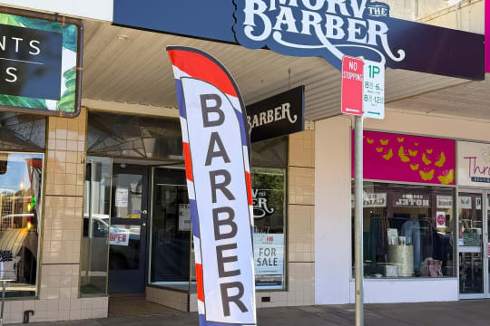 LEASEHOLD - Morv The Barber, Corowa NSW - 1P0587