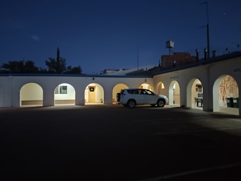 Radekas Downunder Motel