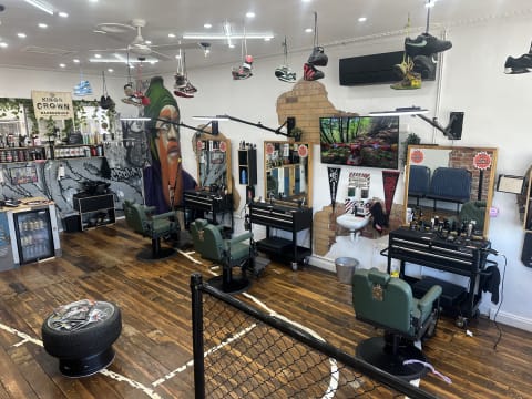 BARBERSHOP / Rare opportunity