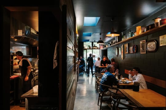 LEASEHOLD - Tomahawks Bar & Eatery, Bright VIC - 1P0589