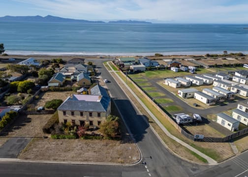 Jhyaxchkdopyln7cbaaq