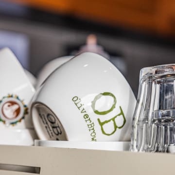 Brand New Oliver Brown Cafe Franchise Burleigh Heads