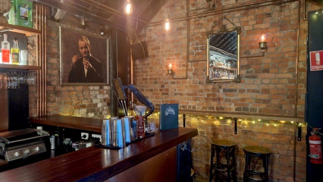 UNION ELECTRIC - A CBD laneway cocktail bar and rooftop