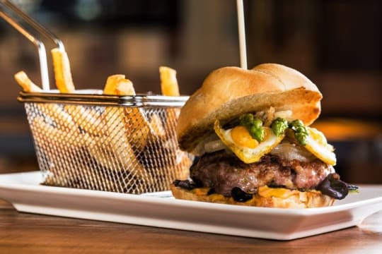 Burger Shop – $13,000–$14,000 Takings Per Week | Low Rent [2607022]