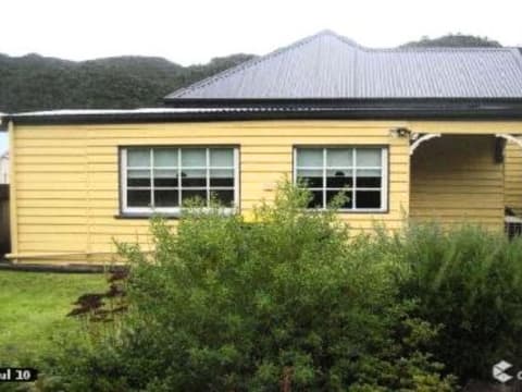 Award Winning Historic BnB or Private Residence Fully Furnished $325,000