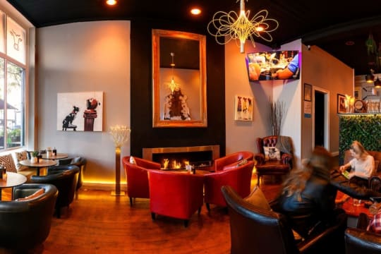 UNDER OFFER - The Tipsy Cow