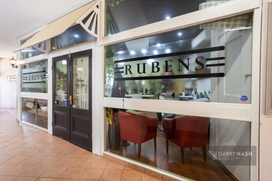PROFITABLE HAIRDRESSING SALON IN THE HEART OF BEECHWORTH