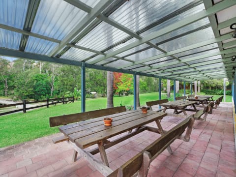 50-ROOM FREEHOLD RESORT WITH EVENT FACILITIES & SCOPE TO ELEVATE - 2878MF