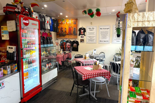 LEASEHOLD - Italian Pizzeria, Howlong NSW - 1P0599