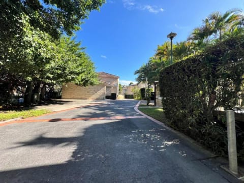 Jv0gkgridbibtemmtszc