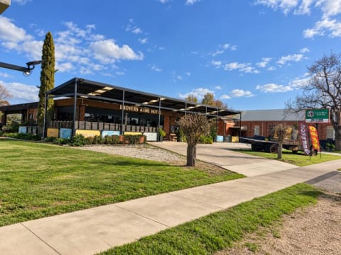 Drovers Arms Hotel - Freehold & Going Concern | Goornong