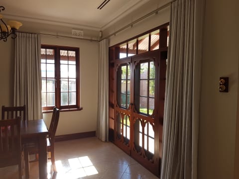 Exceptional Window Furnishings Business FOR SALE in busy Metro Area - PERTH - $250,000 + Stock an...