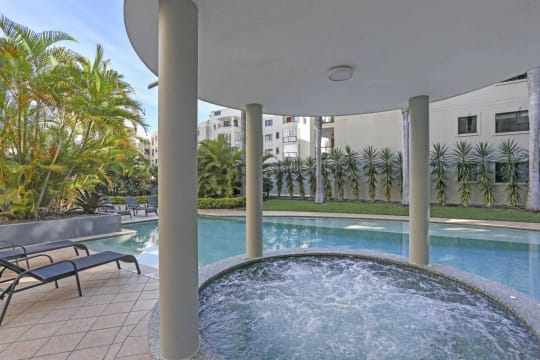 $720K+ Net - established permanent portfolio in Kangaroo Point | Resort Brokers ID : MR009403