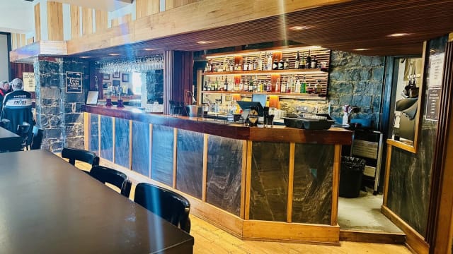 Leasehold For Sale - The Steam Packet Hotel - Williamstown