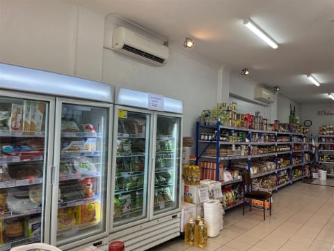 Butcher (Meat / Poultry)