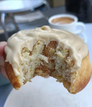 ICONIC SOUTH YARRA CAFE – WALK IN / WALK OUT BARGAIN!