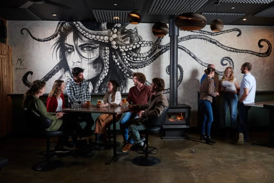 Successful, popular and reputable hospitality venue in a high-growth region