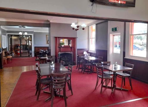 LEASEHOLD - Federal Hotel / Motel, Berrigan NSW - 1P0557