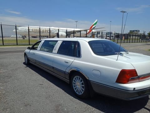 Exciting Opportunity - Chauffeur-Driven Limousine Service - Central Coast