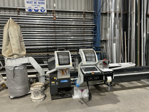 CRAWFORD GLASS AND ALUMINIUM - TUMUT - NSW