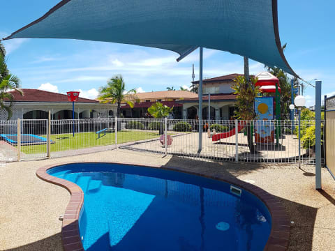 QLD Coastal Major Regional City - 2124ML