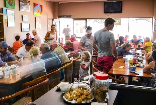 Profitable Café in Bustling Orana Region | Cheap Rent | Day Trade Only