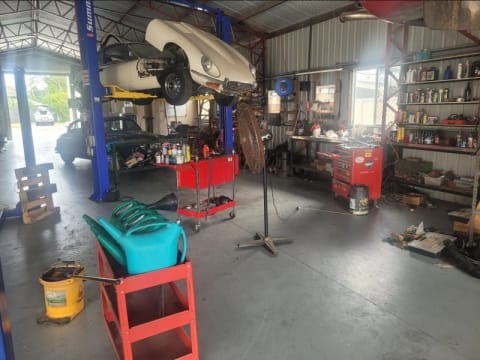 Specialist Mechanical Workshop & Service Centre - Walk in Walk Out