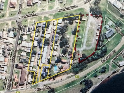 Caravan Park Approx 6 acres   Vendors terms