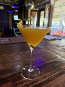 Iconic Gin Bar, Restaurant & Freehold Award-Winning Hospitality Venue